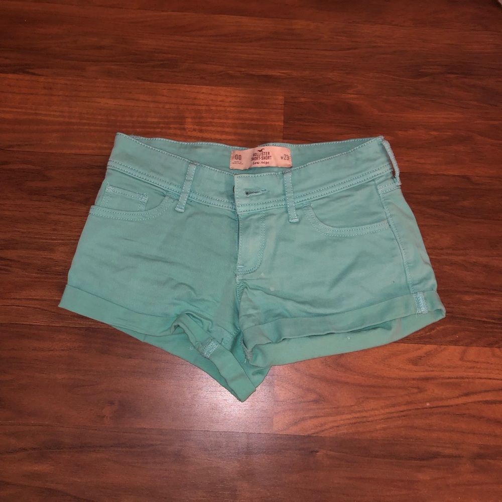 Cuffed shorts